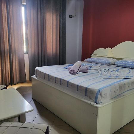 Hotel Europa Lezhë Zewnętrze zdjęcie