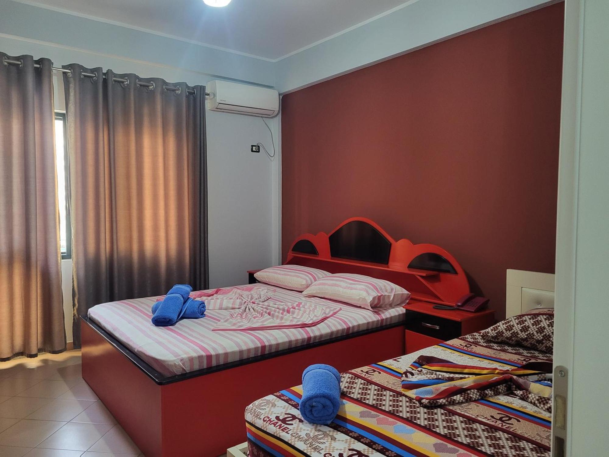 Hotel Europa Lezhë Zewnętrze zdjęcie