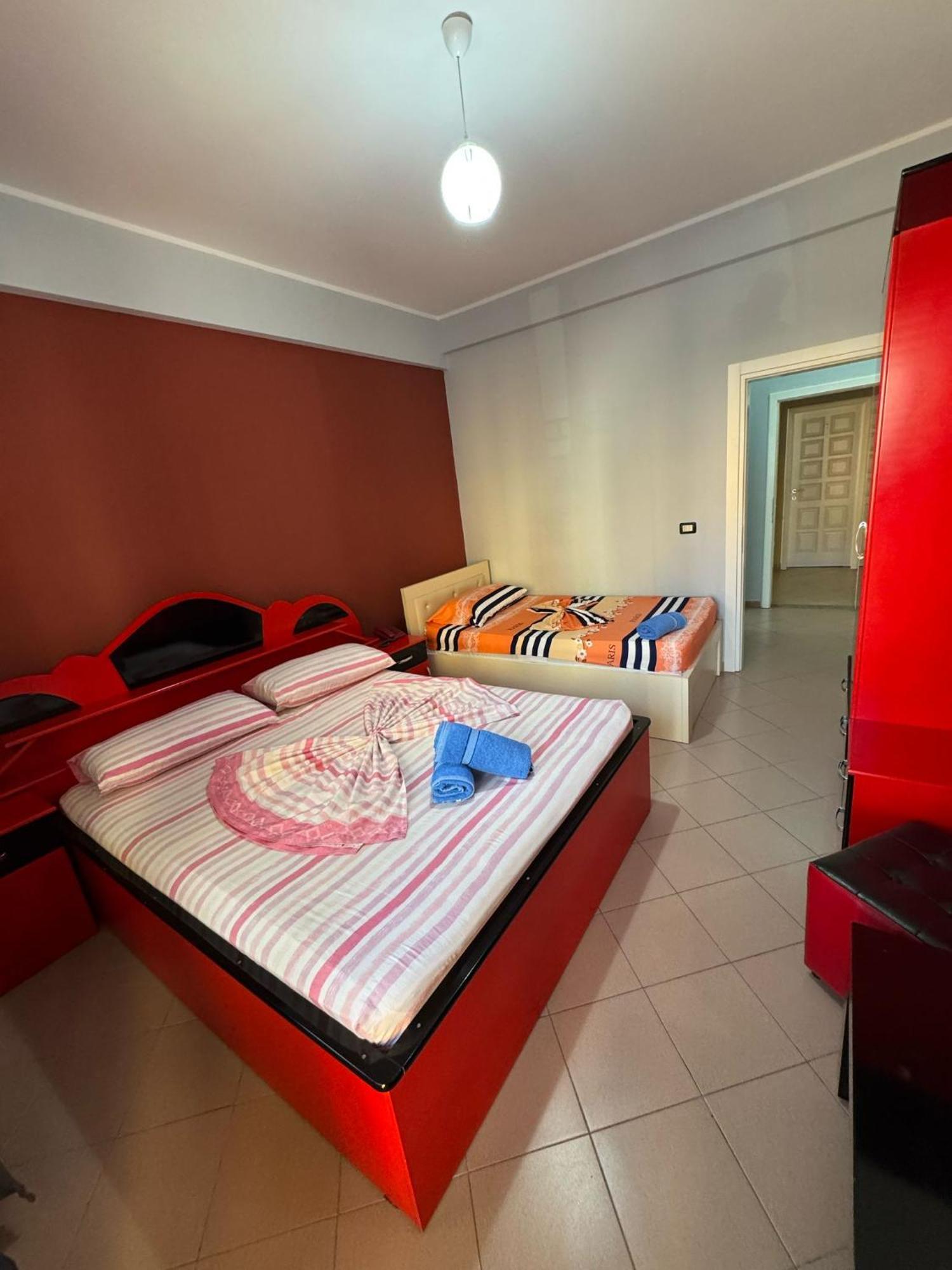 Hotel Europa Lezhë Zewnętrze zdjęcie