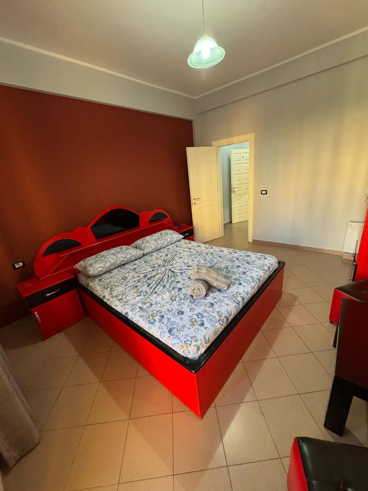 Hotel Europa Lezhë Zewnętrze zdjęcie
