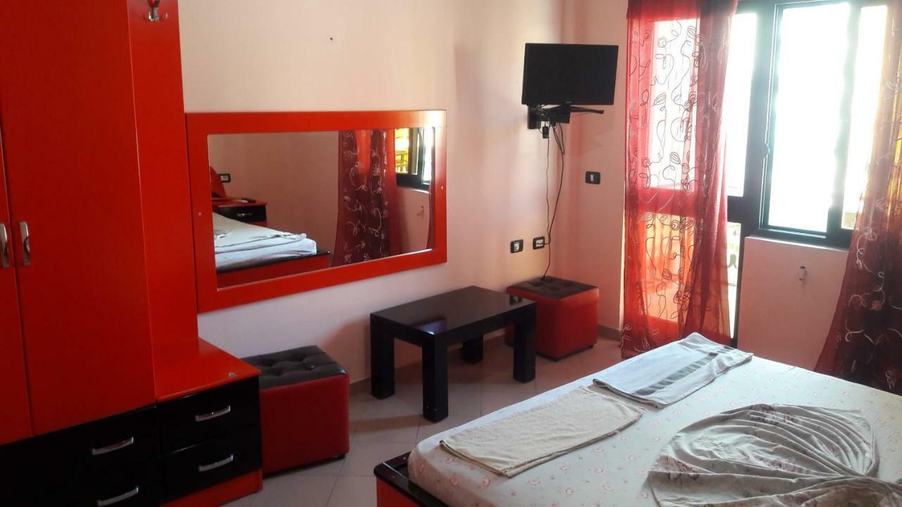 Hotel Europa Lezhë Zewnętrze zdjęcie