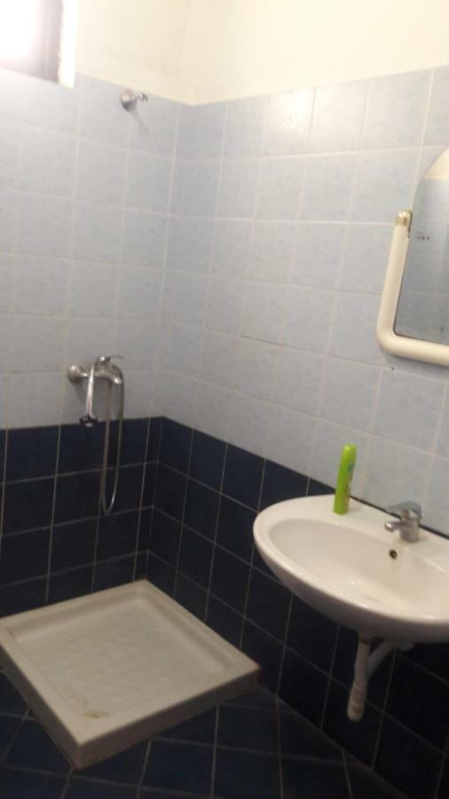 Hotel Europa Lezhë Zewnętrze zdjęcie