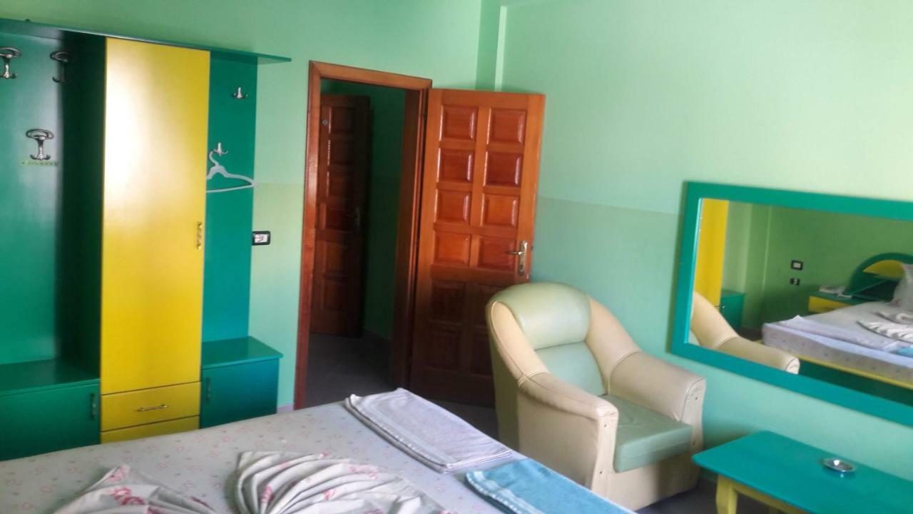Hotel Europa Lezhë Zewnętrze zdjęcie